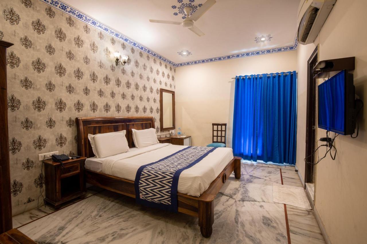 Hotel Royal Pratap Niwas Ουνταϊπούρ Εξωτερικό φωτογραφία