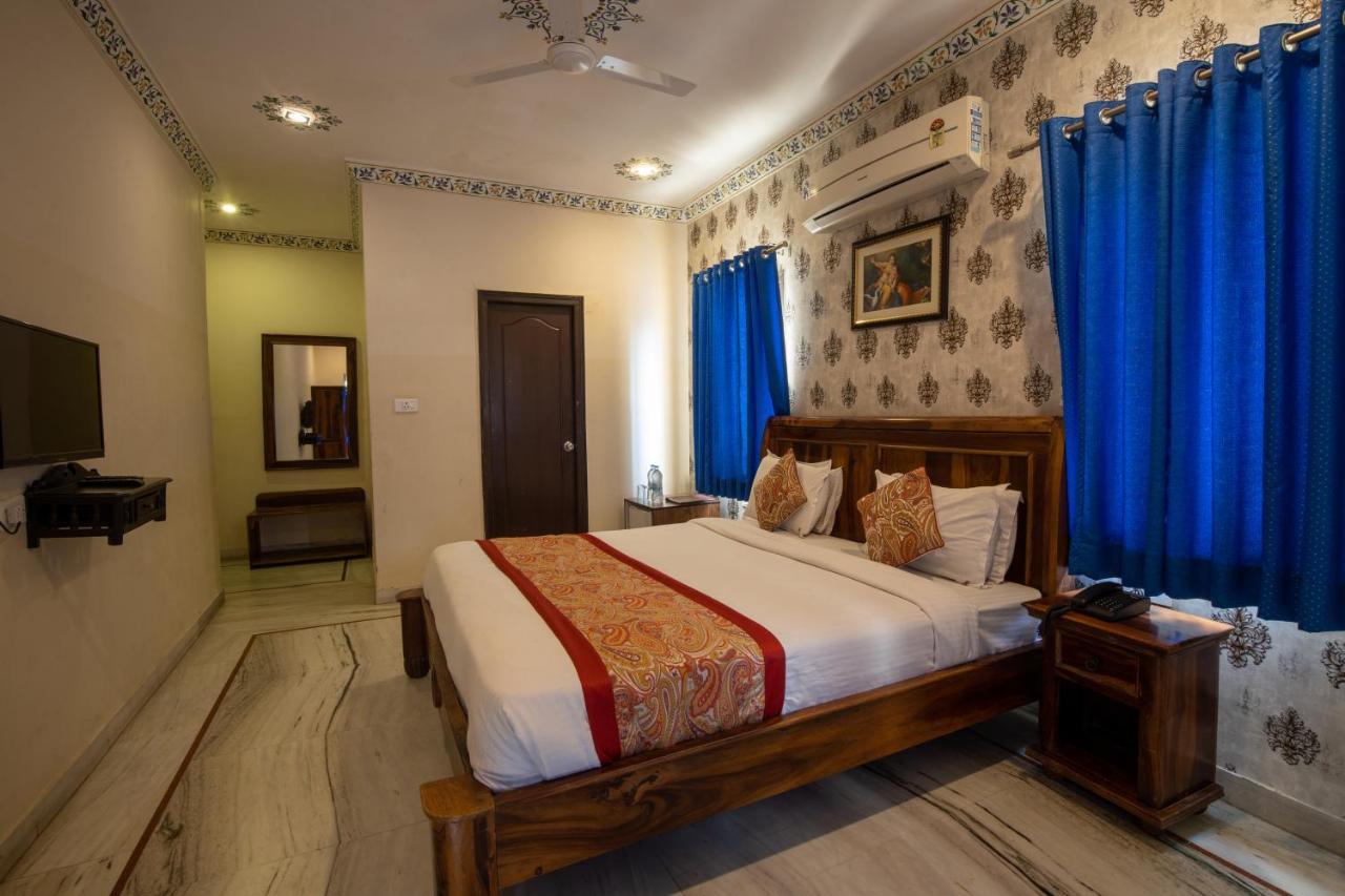 Hotel Royal Pratap Niwas Ουνταϊπούρ Εξωτερικό φωτογραφία
