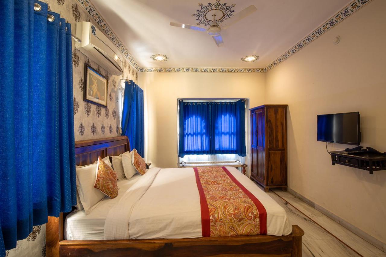 Hotel Royal Pratap Niwas Ουνταϊπούρ Εξωτερικό φωτογραφία