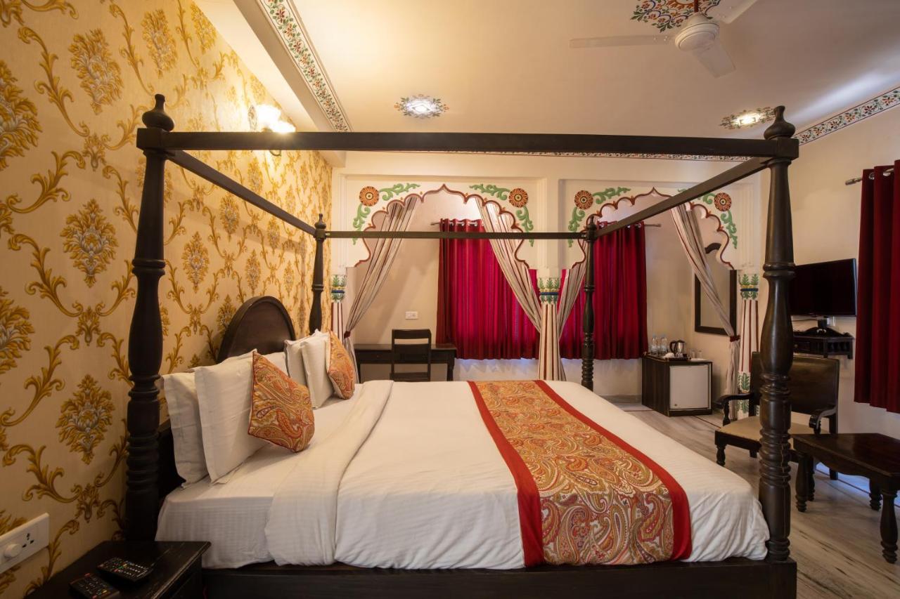 Hotel Royal Pratap Niwas Ουνταϊπούρ Εξωτερικό φωτογραφία