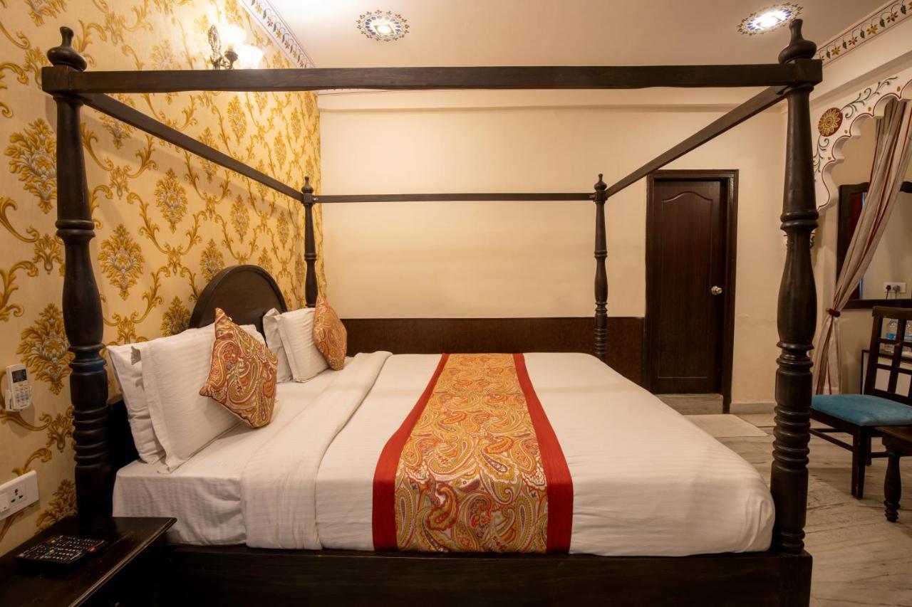 Hotel Royal Pratap Niwas Ουνταϊπούρ Εξωτερικό φωτογραφία