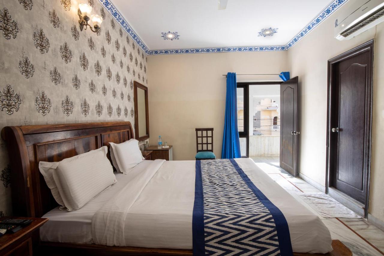 Hotel Royal Pratap Niwas Ουνταϊπούρ Εξωτερικό φωτογραφία
