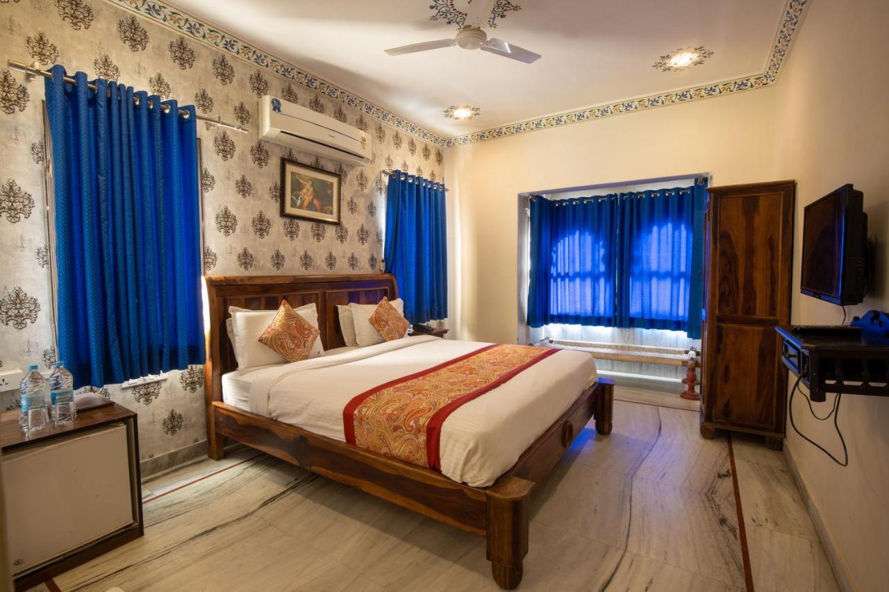 Hotel Royal Pratap Niwas Ουνταϊπούρ Εξωτερικό φωτογραφία