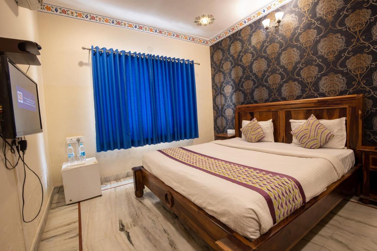 Hotel Royal Pratap Niwas Ουνταϊπούρ Εξωτερικό φωτογραφία