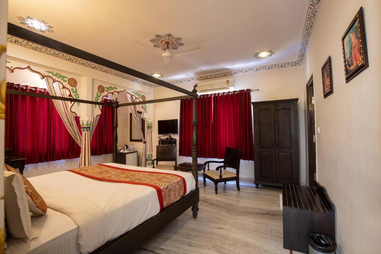Hotel Royal Pratap Niwas Ουνταϊπούρ Εξωτερικό φωτογραφία