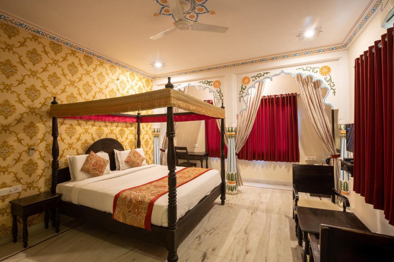 Hotel Royal Pratap Niwas Ουνταϊπούρ Εξωτερικό φωτογραφία