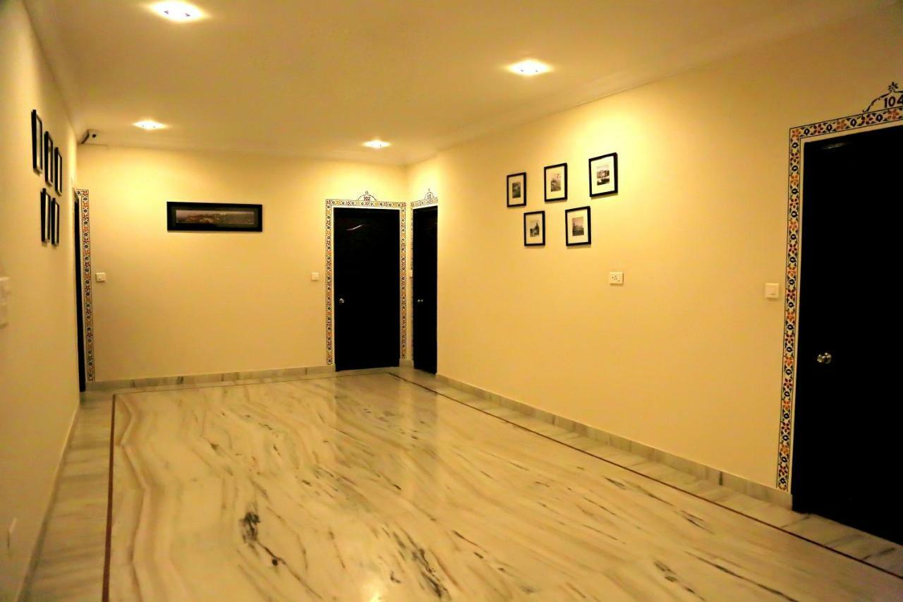 Hotel Royal Pratap Niwas Ουνταϊπούρ Εξωτερικό φωτογραφία